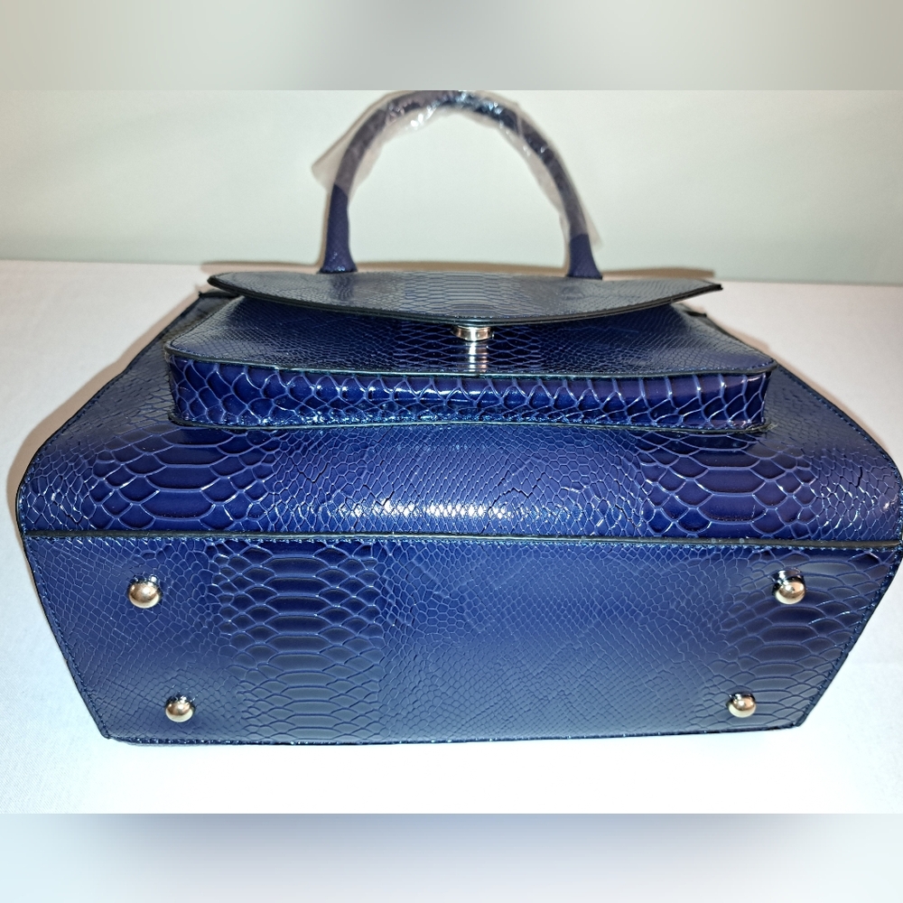 Navy Blue Faux Snake Embossed Tote, Gold Hardware, Shoulder Strap Included, NEW! - Picture 3 of 14